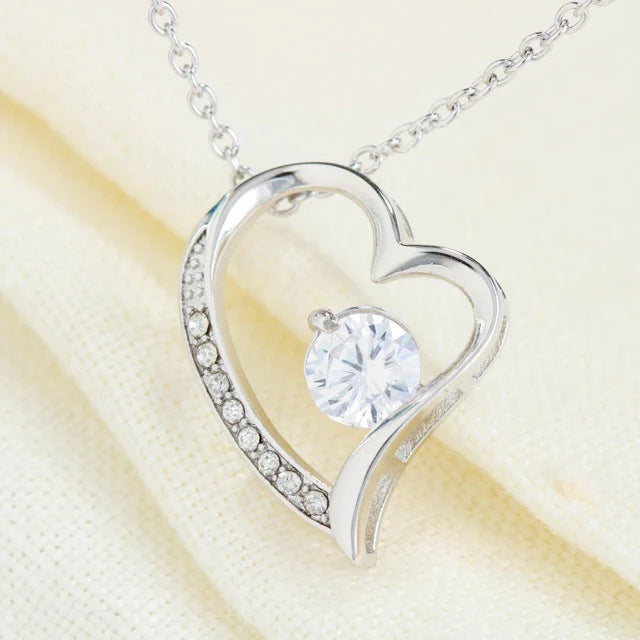 Women's Heart Pendant Clavicle Necklace